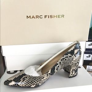 New Marc Fisher snake skin prints 2.5”heel pump 6M